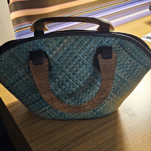 Hand bag - Picture 2 of 8